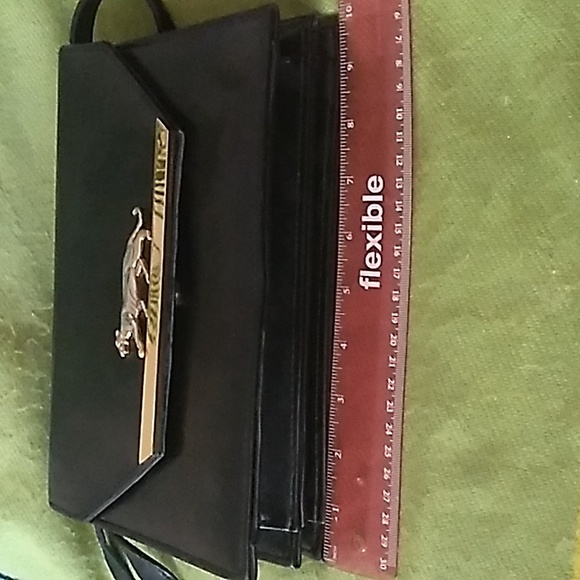 Vintage Black Purse w/Goldtone Cougar - Picture 12 of 13